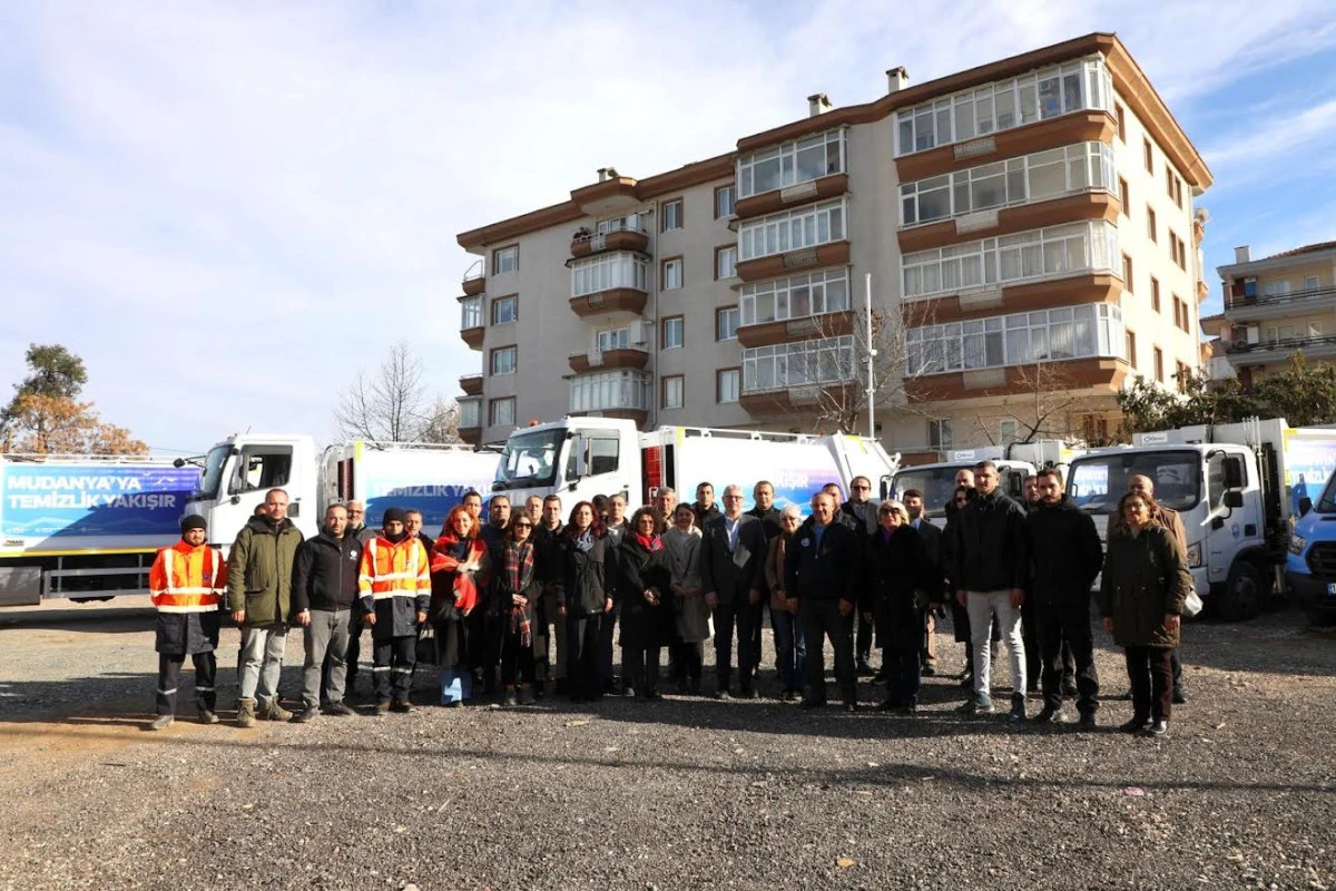 HİBE VE BOR&Ccedil; YOK: MUDANYA&rsquo;YA TEMİZLİK FİLOSU