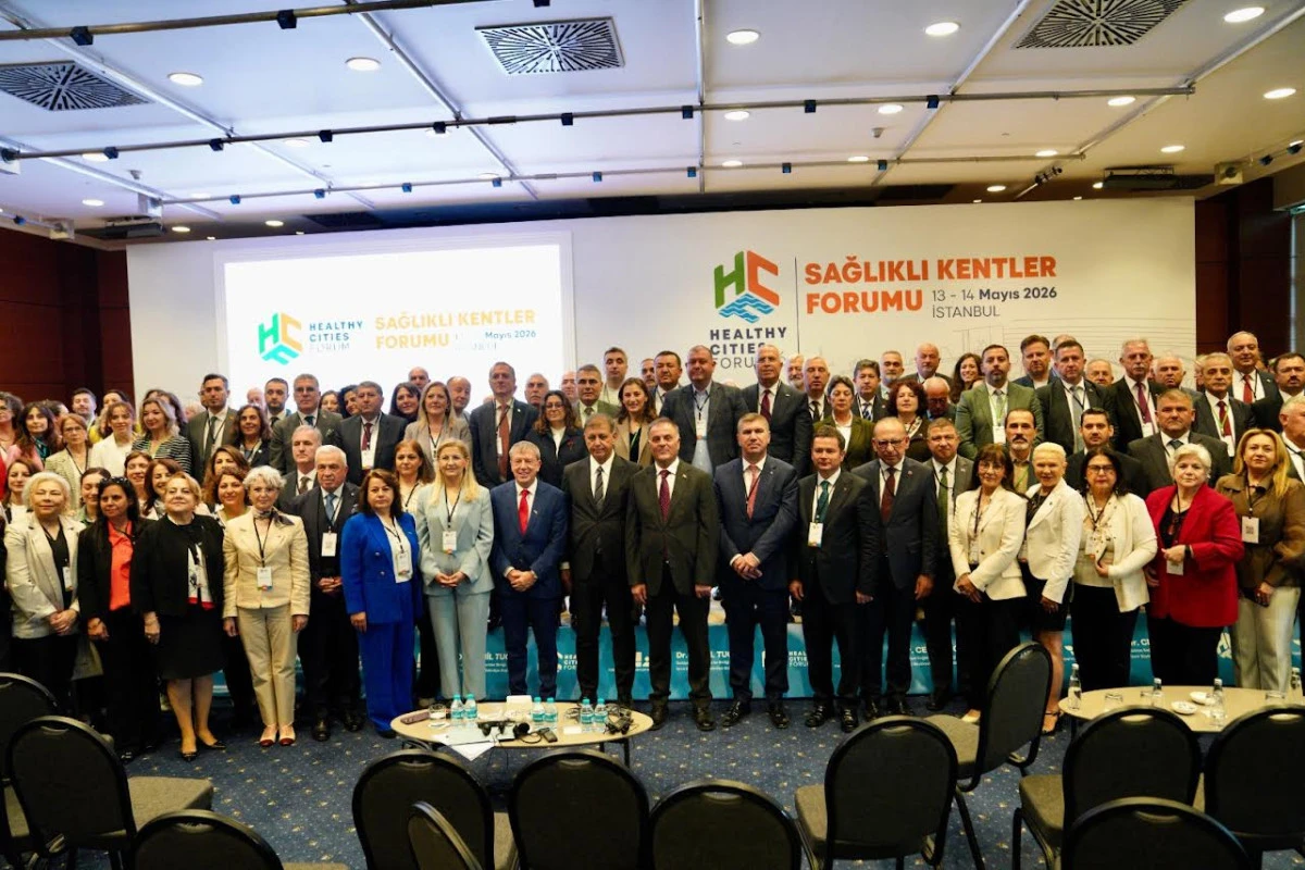 İBB BAŞKANVEKİLİ NURİ ASLAN, SAĞLIKLI KENTLER FORUMU&rsquo;NDA KONUŞTU