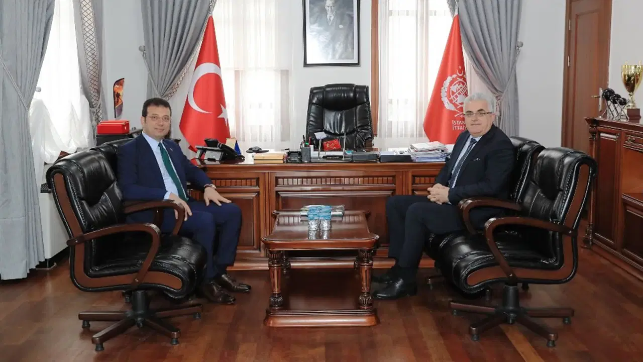 İBB B&uuml;rokratlarına Operasyon: Remzi Albayrak G&ouml;zaltına Alındı