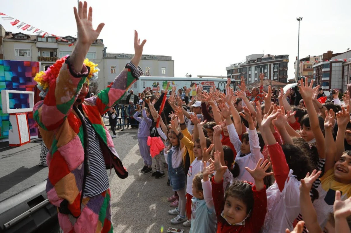 İBB&rsquo;DEN 23 NİSAN&rsquo;A GENİŞ KAPSAMLI PROGRAM İSTANBUL&rsquo;DA EGEMENLİK VE &Ccedil;OCUK BULUŞMASI