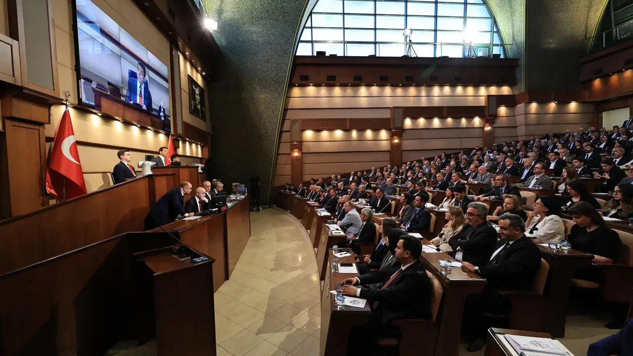 İBB'ye el koyma' &ccedil;alışmalarında skandal iddia
