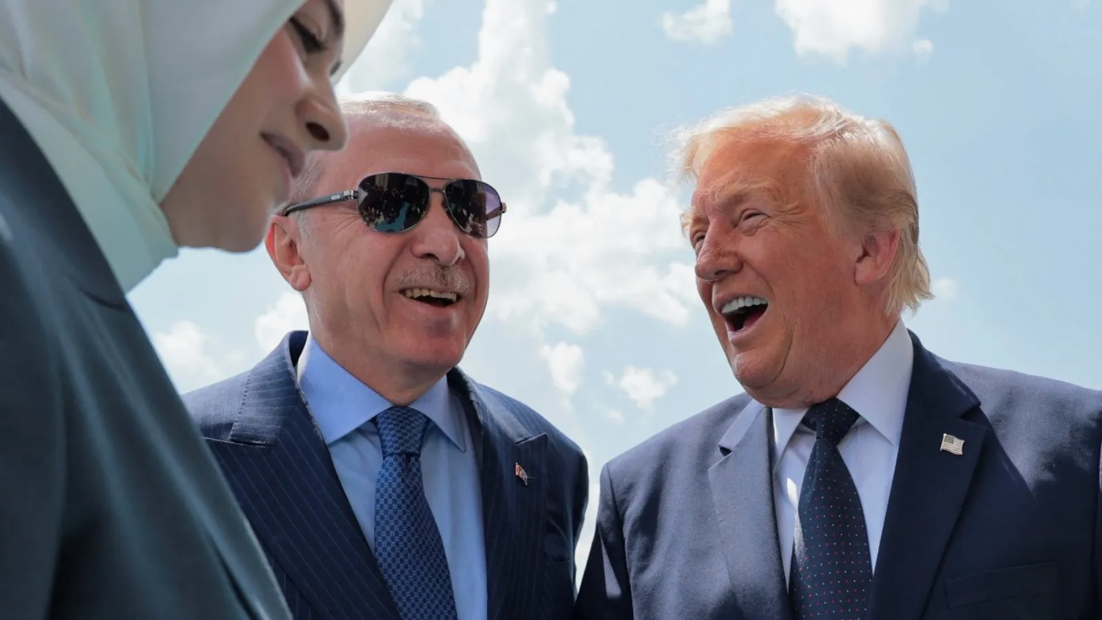 İkili g&ouml;r&uuml;şme &ouml;ncesi iki liderden ortak basın toplantısı