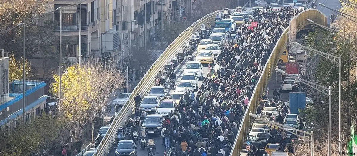 İran&rsquo;da Protestolar B&uuml;y&uuml;yor