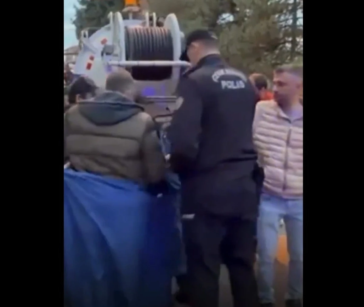 Kanalizasyon Hattında Cenin Bulundu: Polis Soruşturma Başlattı