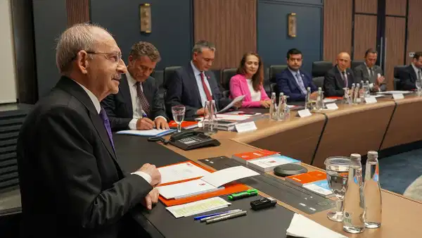 Kılı&ccedil;daroğlu CHP&rsquo;sinin MYK ve PM&rsquo;si toplandı: G&ouml;revden alma ve ihra&ccedil; kararları s&uuml;r&uuml;yor