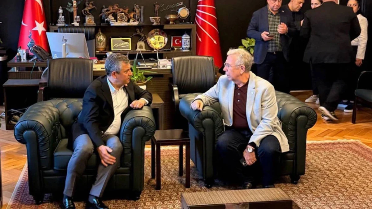 Mansur Yavaş&rsquo;tan &Ouml;zg&uuml;r &Ouml;zel&rsquo;e ziyaret