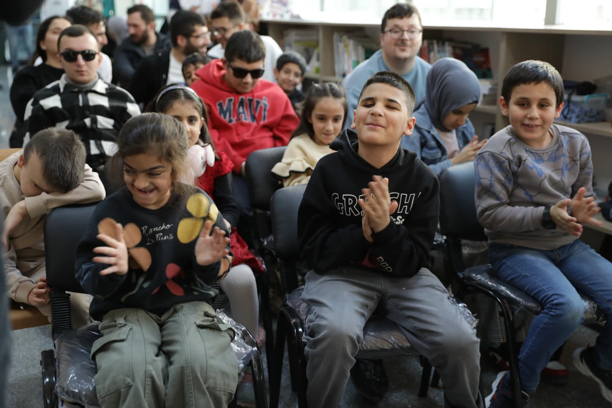 Masallarla engelsiz mutluluk