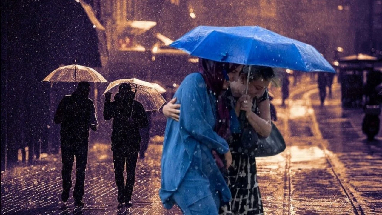 Meteorolojiden Bursa i&ccedil;in g&ouml;k g&uuml;r&uuml;lt&uuml;l&uuml; sağanak uyarısı