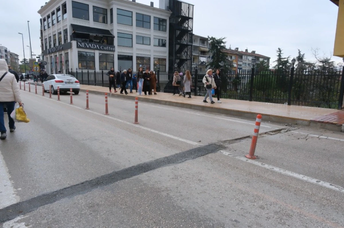 Mimarlar Odası&rsquo;ndan Setbaşı K&ouml;pr&uuml;s&uuml; Uyarısı: &ldquo;Mevzuata Aykırı, Derhal Durdurulmalı&rdquo;