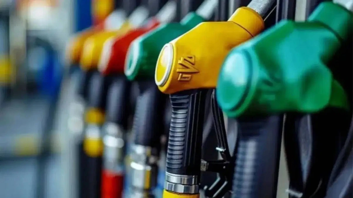 Motorin fiyatlarına zam yolda: Tabelalar bu gece yarısı değişecek