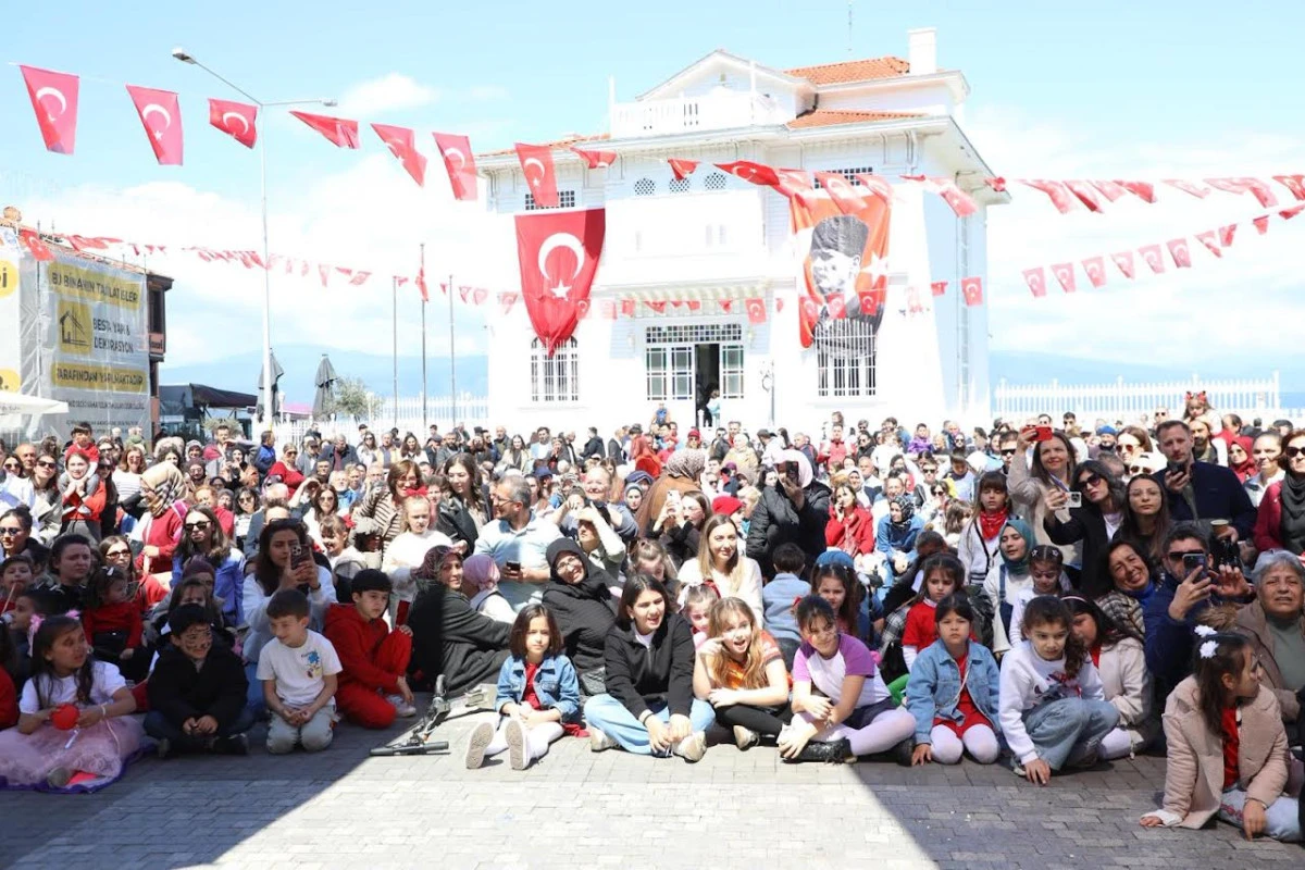 MUDANYA&rsquo;DA 23 NİSAN COŞKUSU SINIRLARI AŞTI