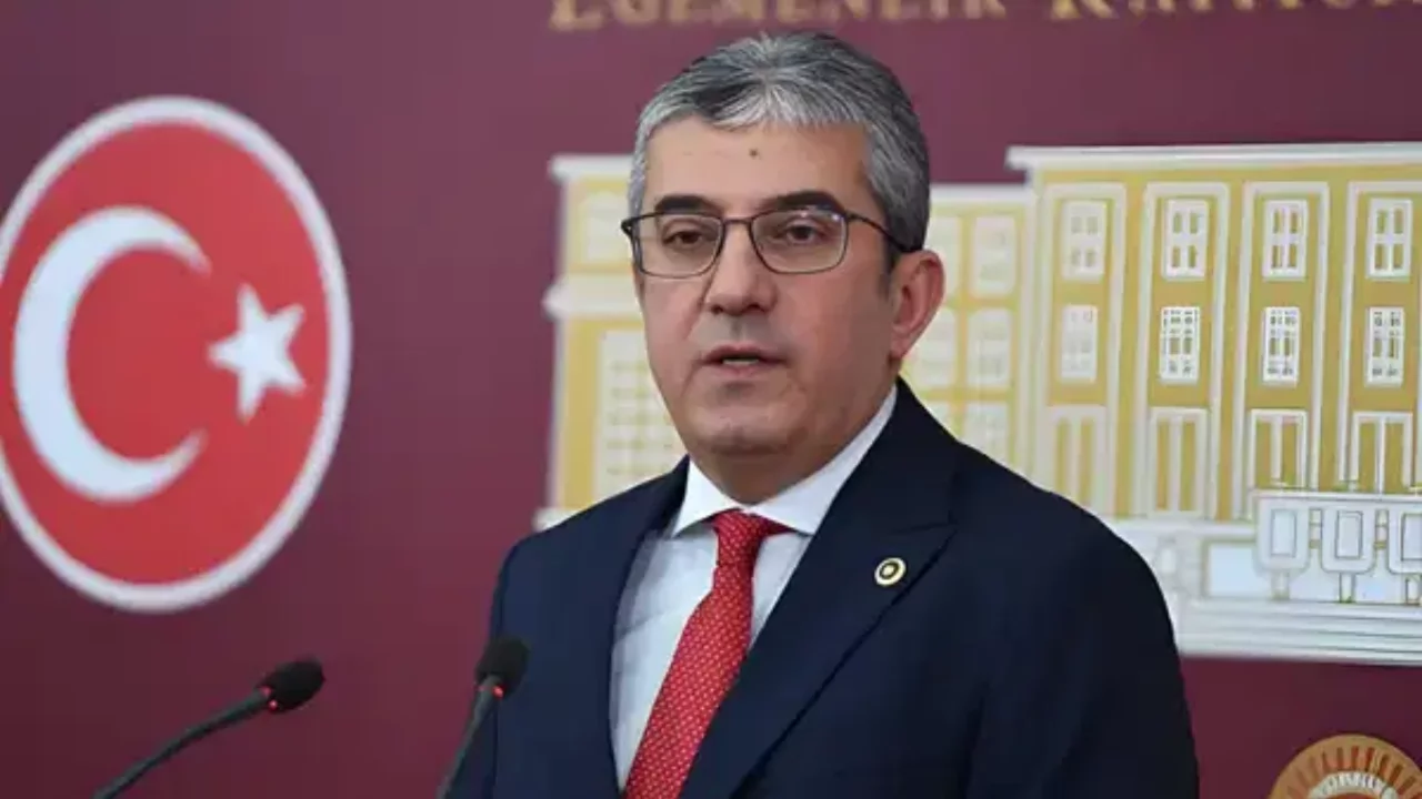 Mustafa Bozbey'in g&ouml;zaltı alınmasına CHP'den ilk tepki!