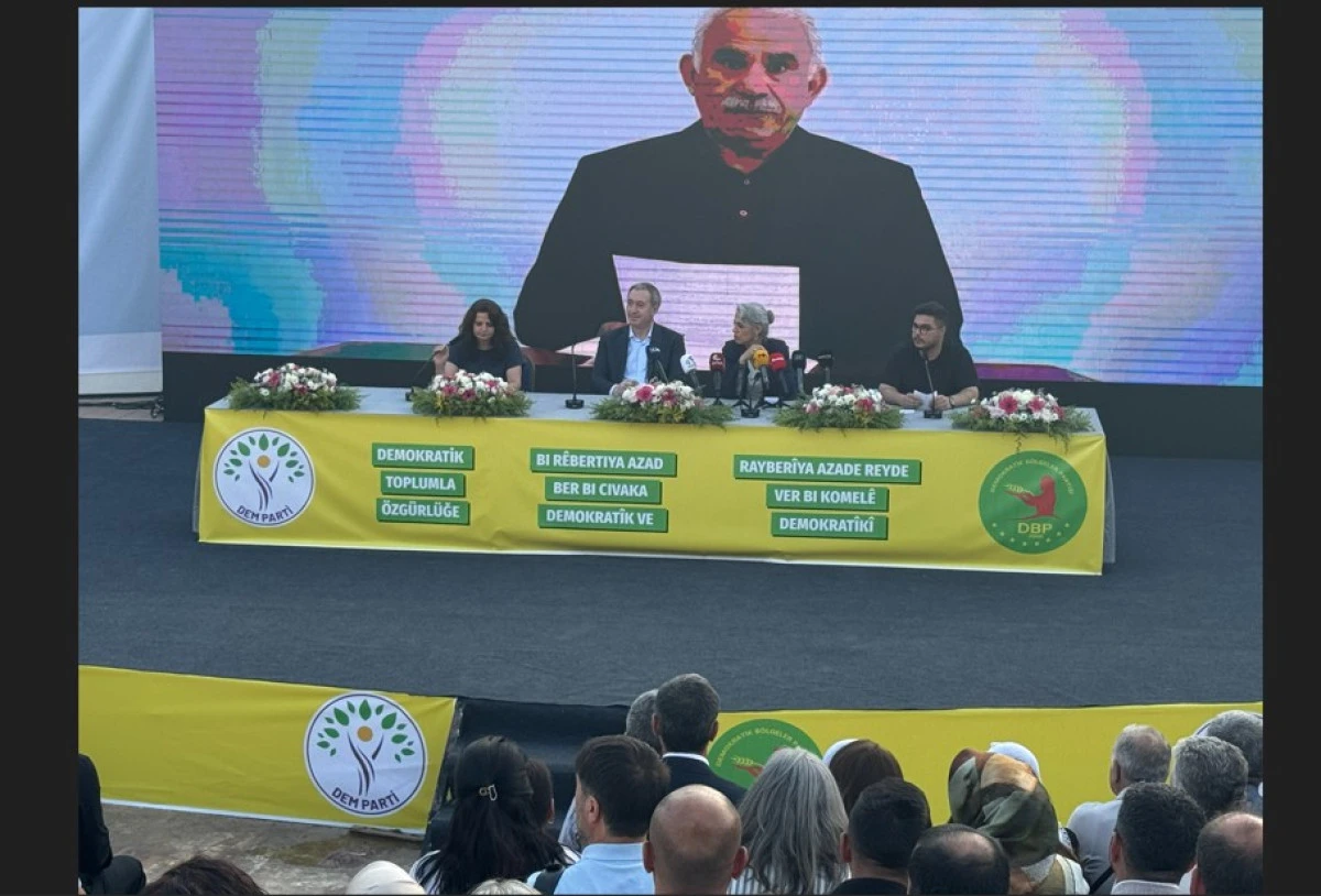 &Ouml;calan&rsquo;a &ouml;zg&uuml;rl&uuml;k talebiyle 4 kentte miting