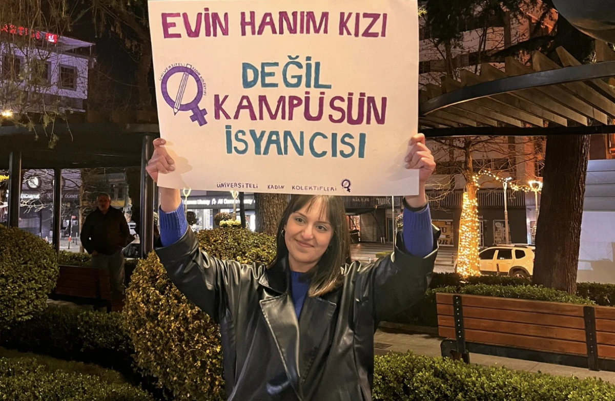 &Ouml;ğrenci Kolektifleri&rsquo;nden İlayda Zorlu a&ccedil;ıklaması: &ldquo;İntihar etmedi, devlet eliyle katledildi, su&ccedil;lular ortaya &ccedil;ıkana kadar bu işin peşini bırakmayacağız&rdquo;