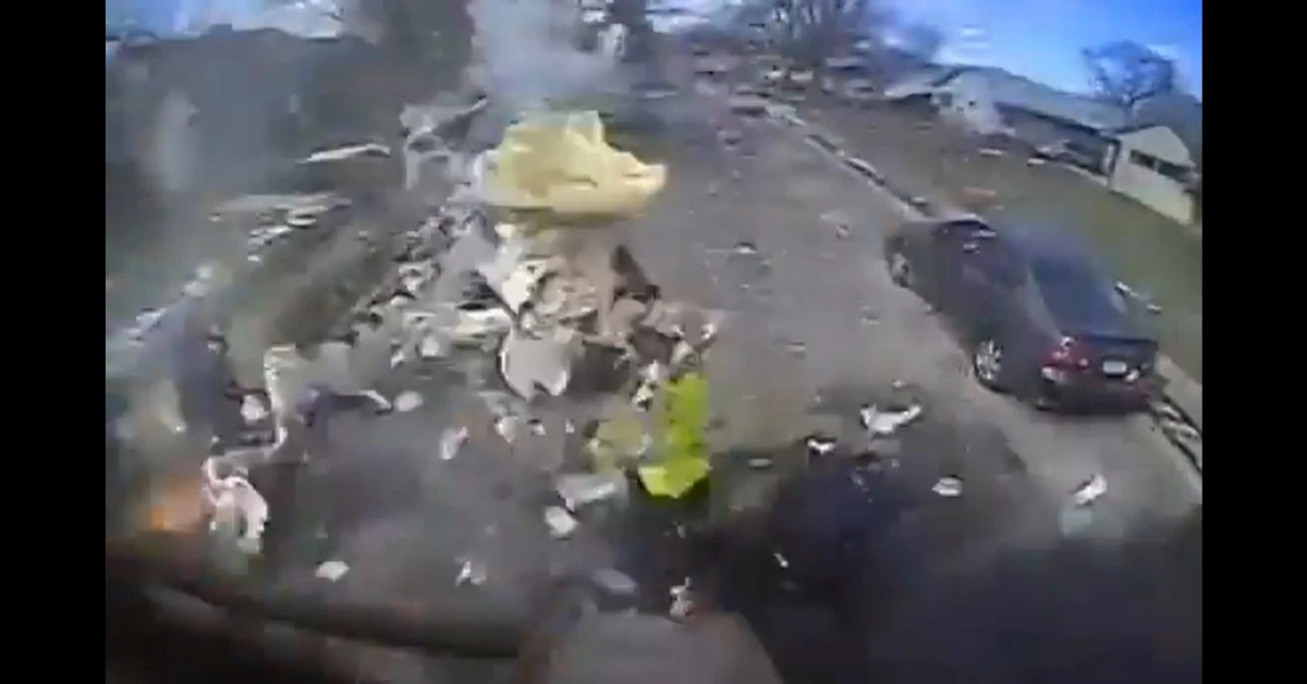 Oksijen Tüpü Çöp Aracında Patladı