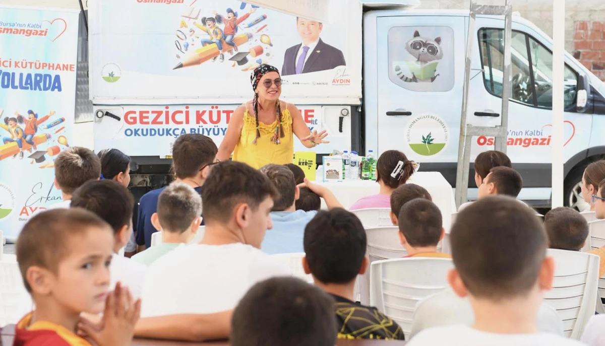 Osmangazi Belediyesi mahallelere bilgiyi Gezici Kütüphaneyle taşıyor