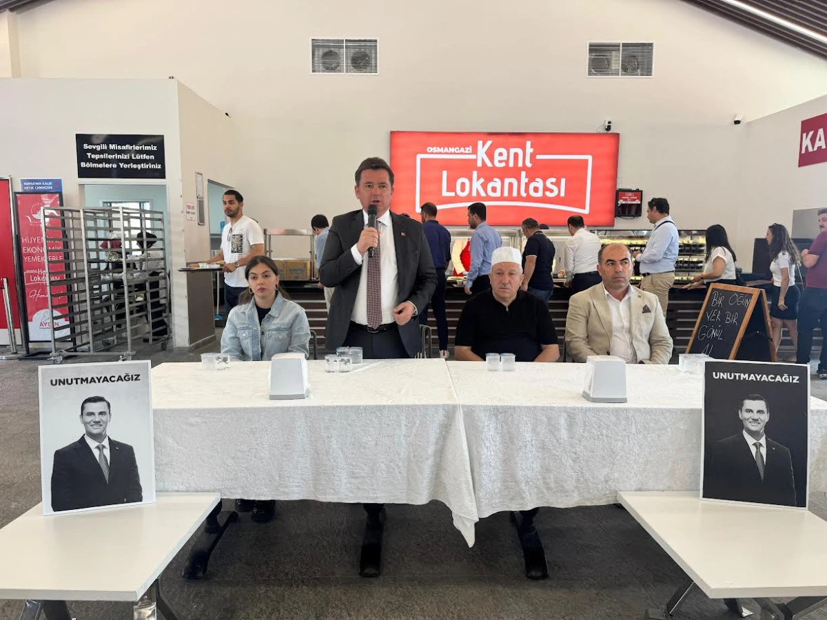 Osmangazi Belediyesi’nden Ferdi Zeyrek anısına yemek ikramı
