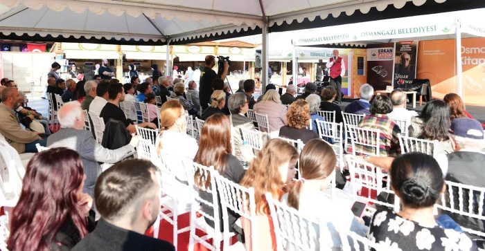 Osmangazi Kitap Fuarı 8’inci Gününde de Doldu Taştı