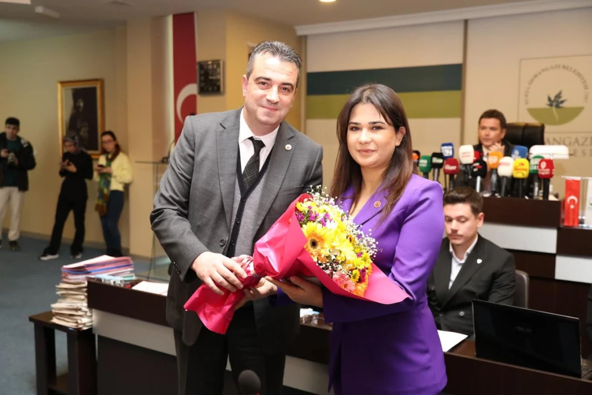 Osmangazi Meclisinde &Ouml;zlem Bodur&rsquo;a Y&ouml;nelik Saldırı Girişimi Kınandı: Barış ve Kardeşlik İ&ccedil;erisinde Yaşamayı Umut Ediyoruz