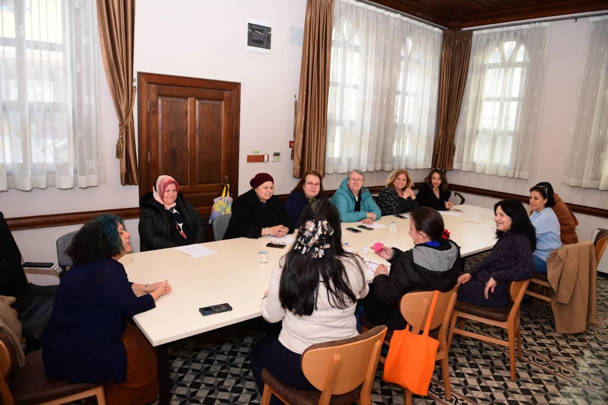 Osmangazi&rsquo;de Kadın Hakları Masalların Bilgeliğiyle Anlatıldı