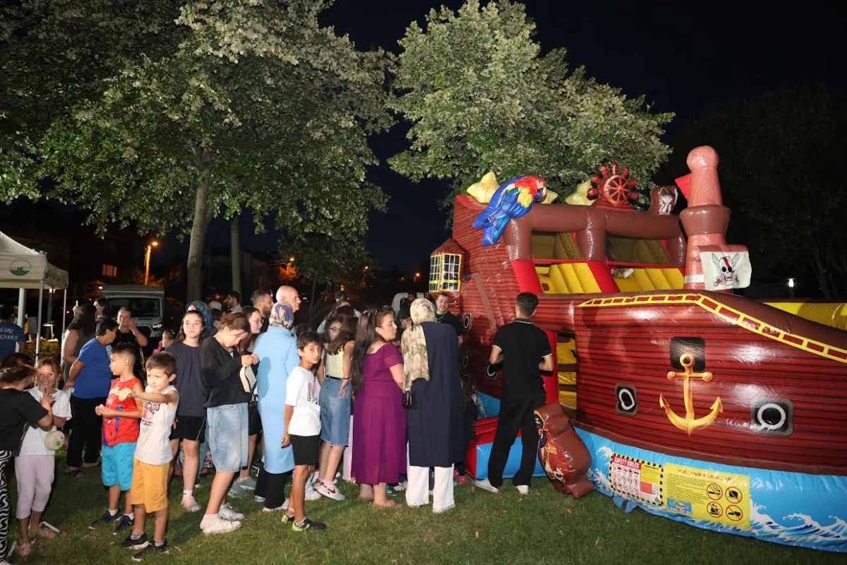 Osmangazi&rsquo;de Mahalle Şenlikleri T&uuml;m Hızıyla S&uuml;r&uuml;yor