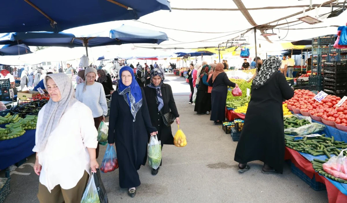 Osmangazi&rsquo;de Modern Bir Pazar Alanı Daha Hizmete Girdi