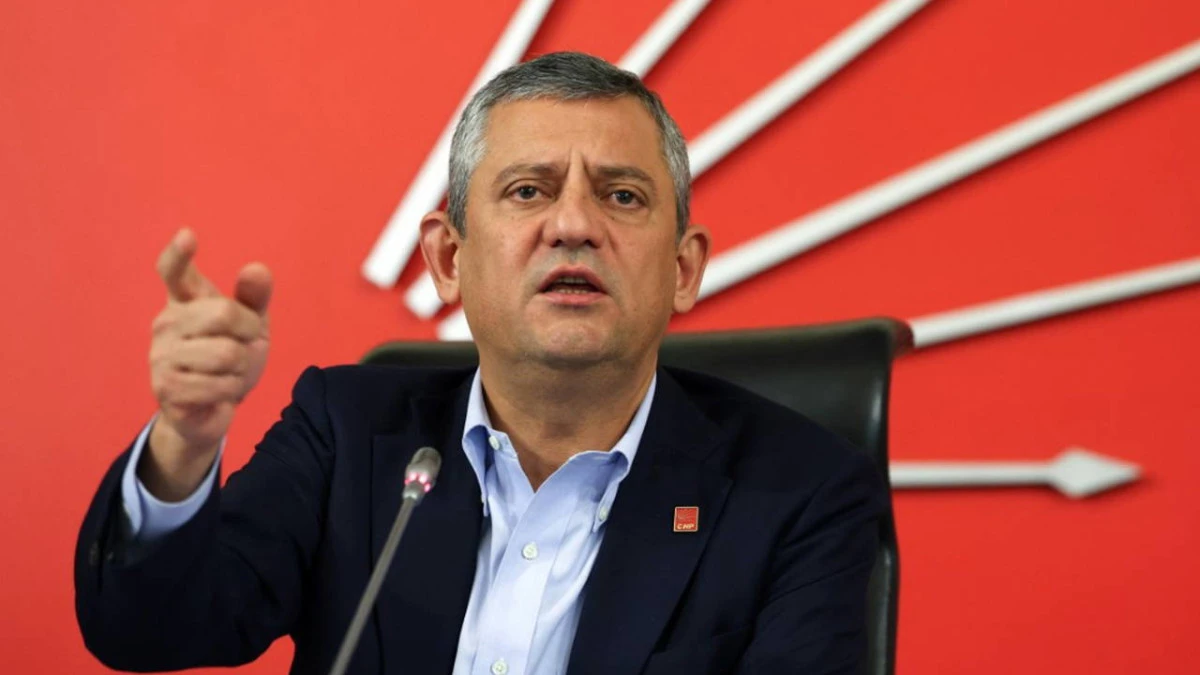 &Ouml;zg&uuml;r &Ouml;zel, CHP MYK'yi yeniden toplantıya &ccedil;ağırdı