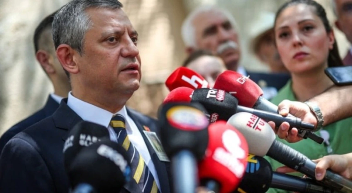 &Ouml;zg&uuml;r &Ouml;zel programını iptal etti, Bursa'ya gelecek!