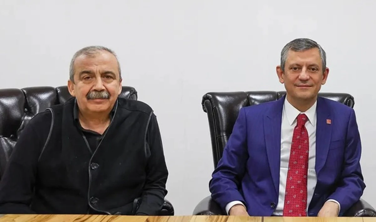 Özgür Özel'den Sırrı Süreyya Önder için mesaj