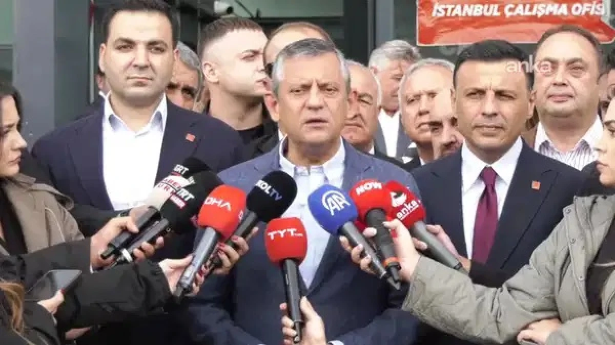 Özgür Özel'den 'Trump' göndermesi: 'Meşruiyet kazandırmamızı kimse beklemesin'