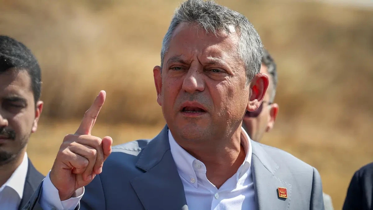  Özgür Özel'den yeni operasyona ilk tepki: '9 dalga değil, 99 dalga yapsanız da...'