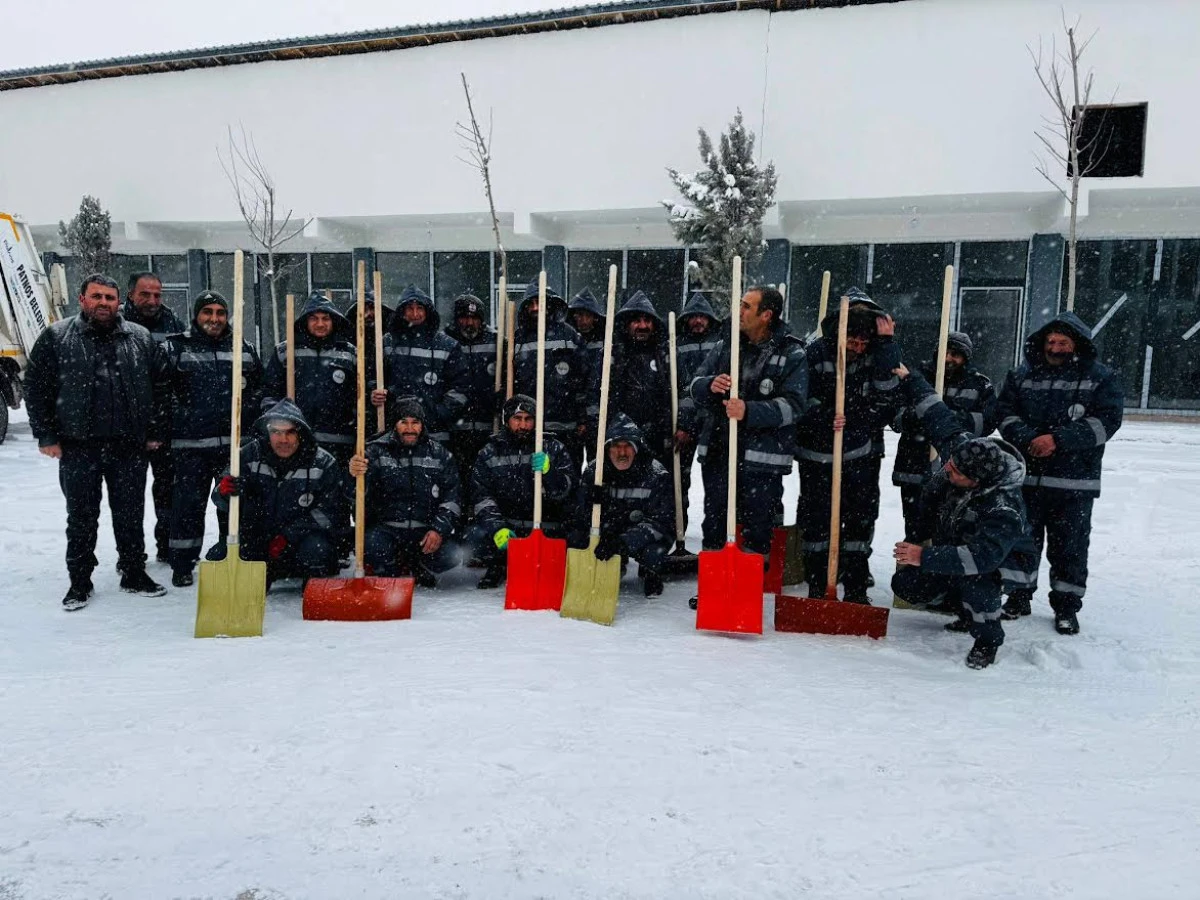 Patnos&rsquo;ta Karla M&uuml;cadele &Ccedil;alışmaları Aralıksız S&uuml;r&uuml;yor