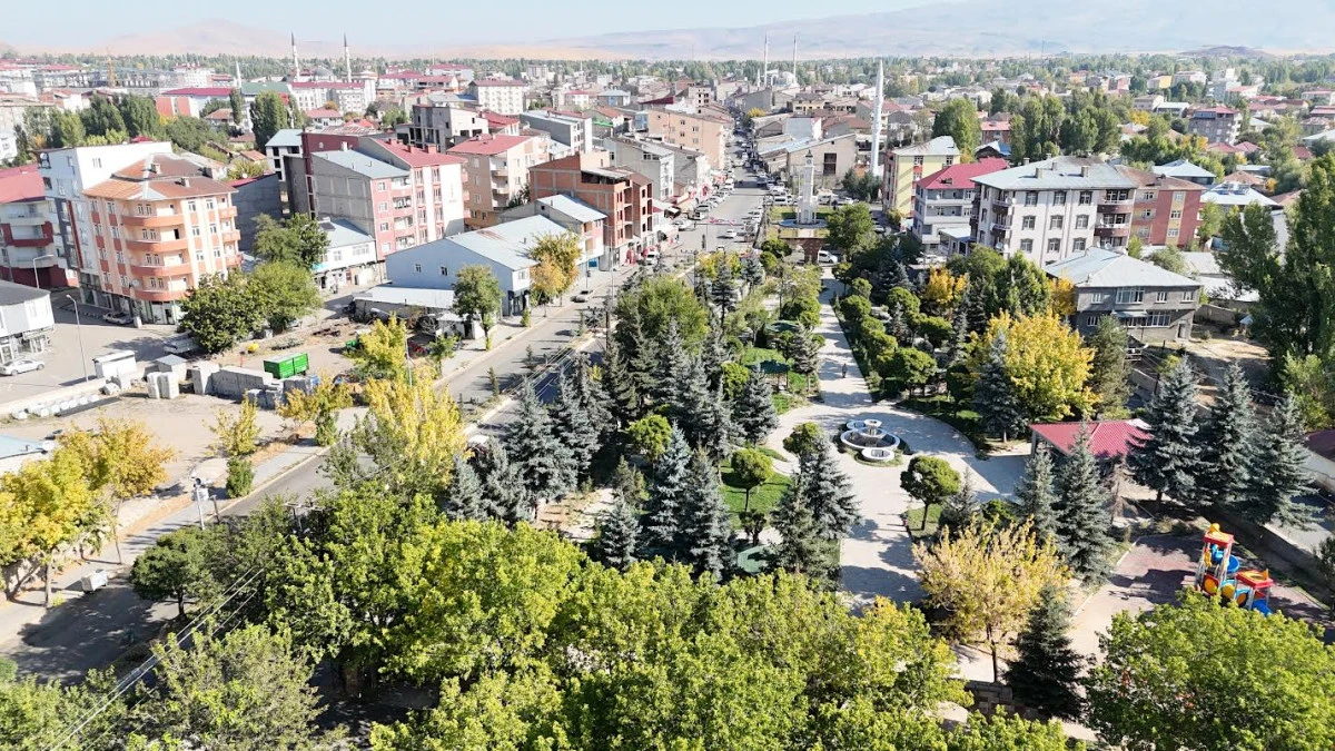 Patnos'ta Yıllardır aynı isimle bilinen Malazgirt Cadde'sinin ismi değişti.