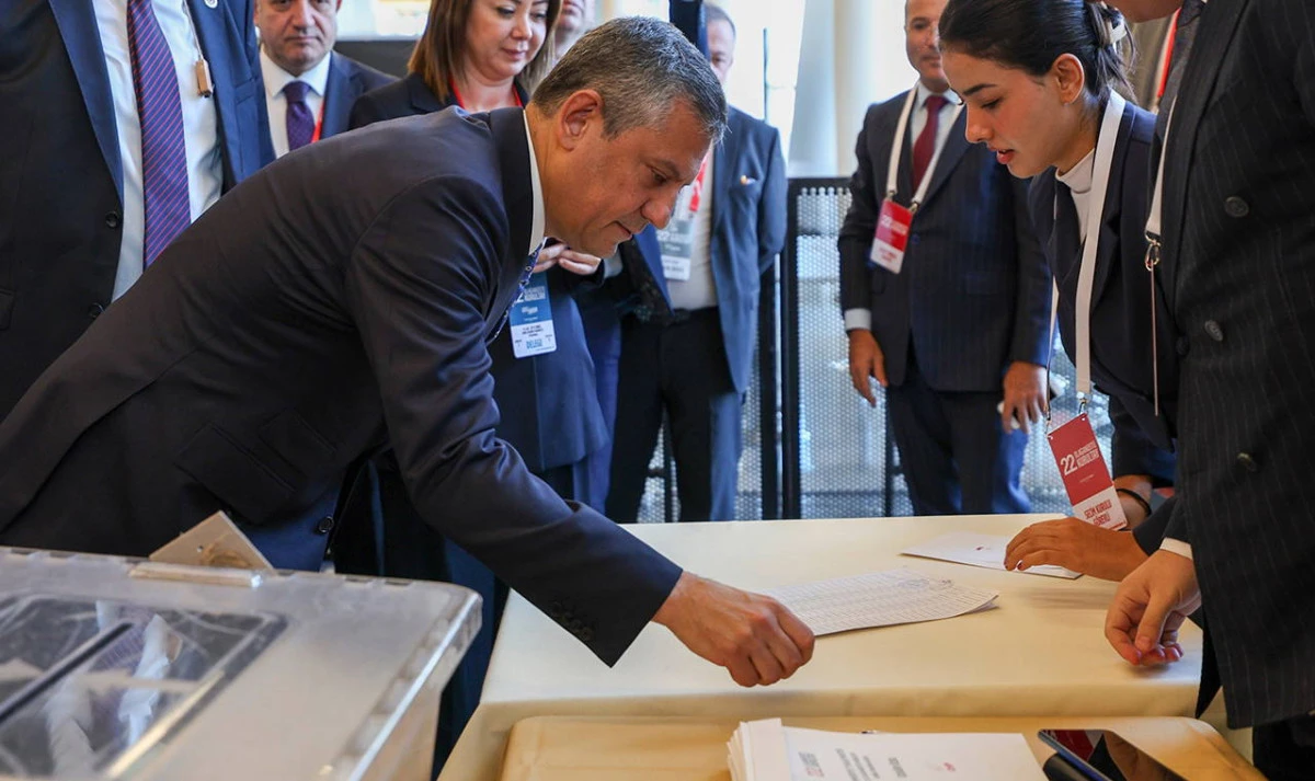 PM ve YDK seçimleri sonuçlandı: İşte Özgür Özel'in listesindeki isimler...