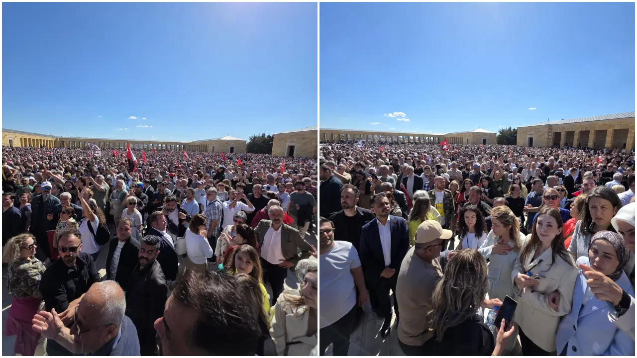 Se&ccedil;ilmiş CHP Genel Başkanı &Ouml;zg&uuml;r &Ouml;zel, on binlerce kişiyle beraber Anıtkabir'de