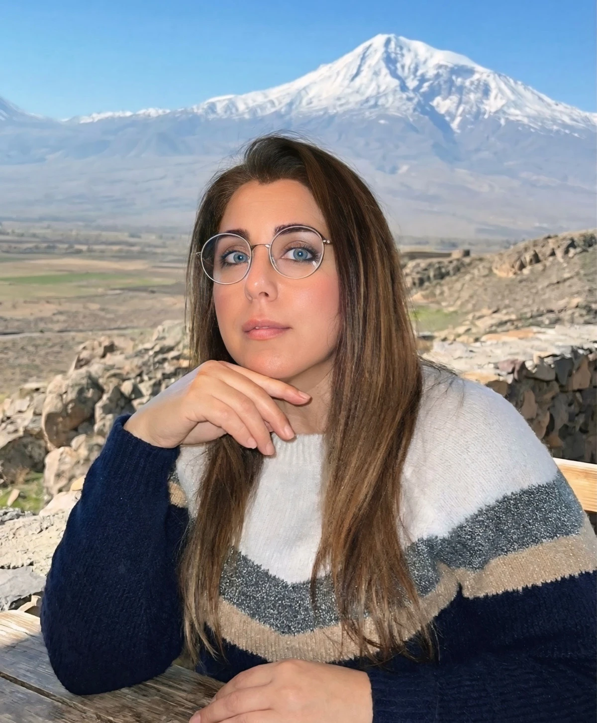 Seher Dilovan’dan Ağrı Dağı Fonlu Paylaşım: “Bu Dağın Rüzgârında Büyüdük”