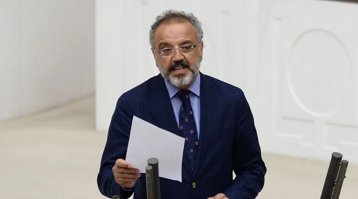 Sırrı Sakık: K&uuml;rt&ccedil;e hutbenin yasaklanması, kardeşlik hukukuna aykırıdır