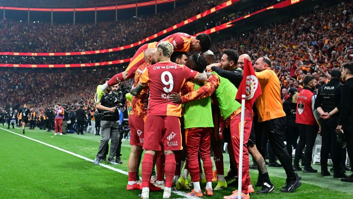 S&uuml;per Lig'de şampiyon Galatasaray!