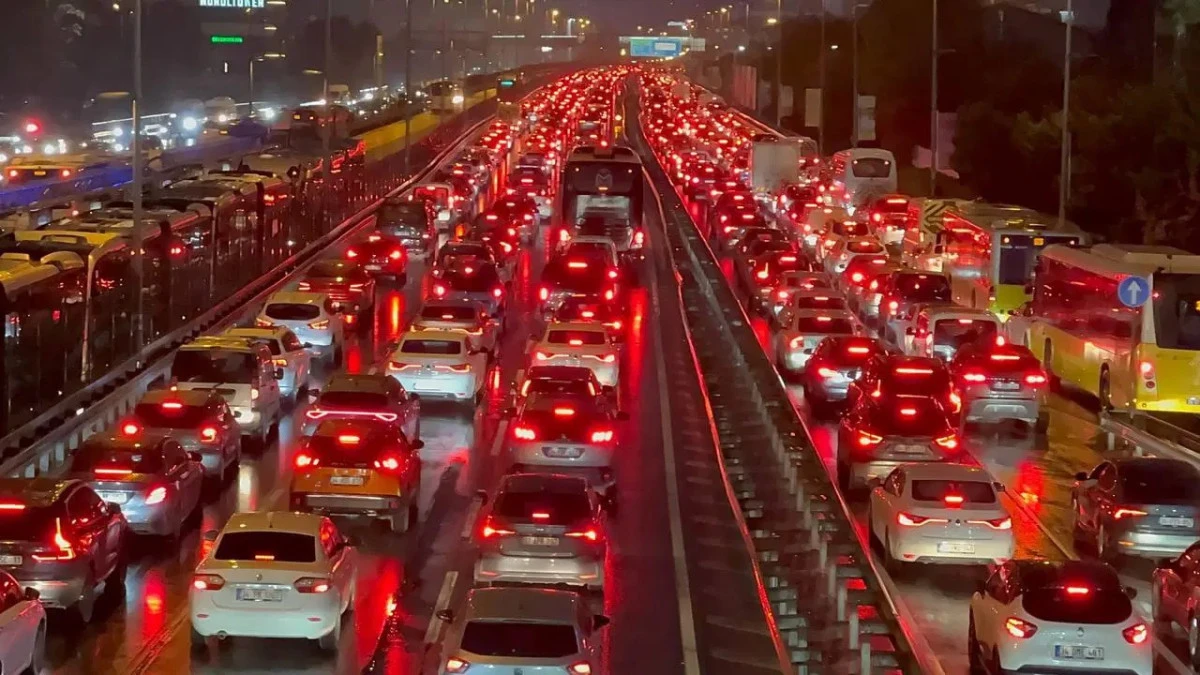 Sürücüler dikkat: Yaptırmayana dev ceza yolda...