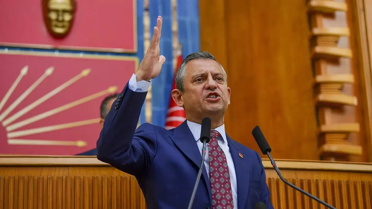 Tarih ve saat verdiler: &Ouml;zg&uuml;r &Ouml;zel, MYK&rsquo;yi toplayacak