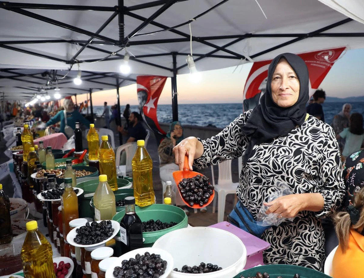 TİRİLYE’DE ZEYTİN ÇİÇEĞİ FESTİVALİ COŞKUSU