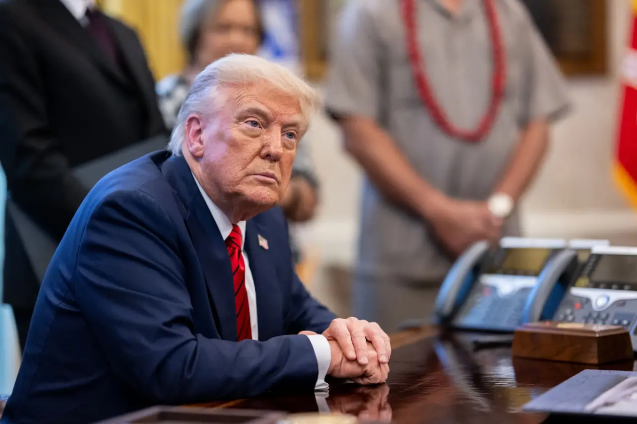 Trump: Anlaşma olmaması durumunda İran&rsquo;ı yeniden bombalamaya başlayacağız