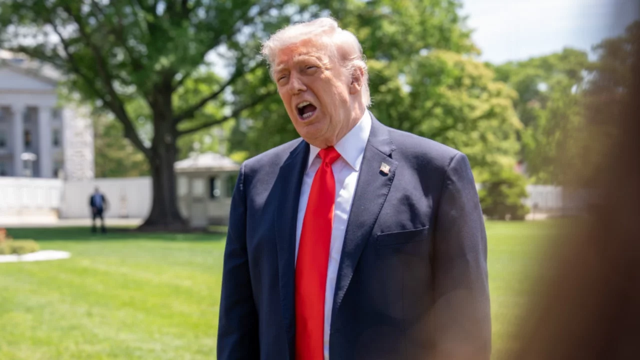 Trump: İran savaşı iki &uuml;&ccedil; hafta daha s&uuml;rebilir