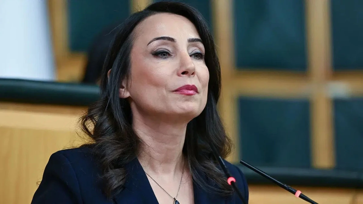 Tülay Hatimoğulları'ndan 'çağrı'lı tepki: 'Seçilmişlere yapılan bu eziyetten vazgeçilmelidir!'