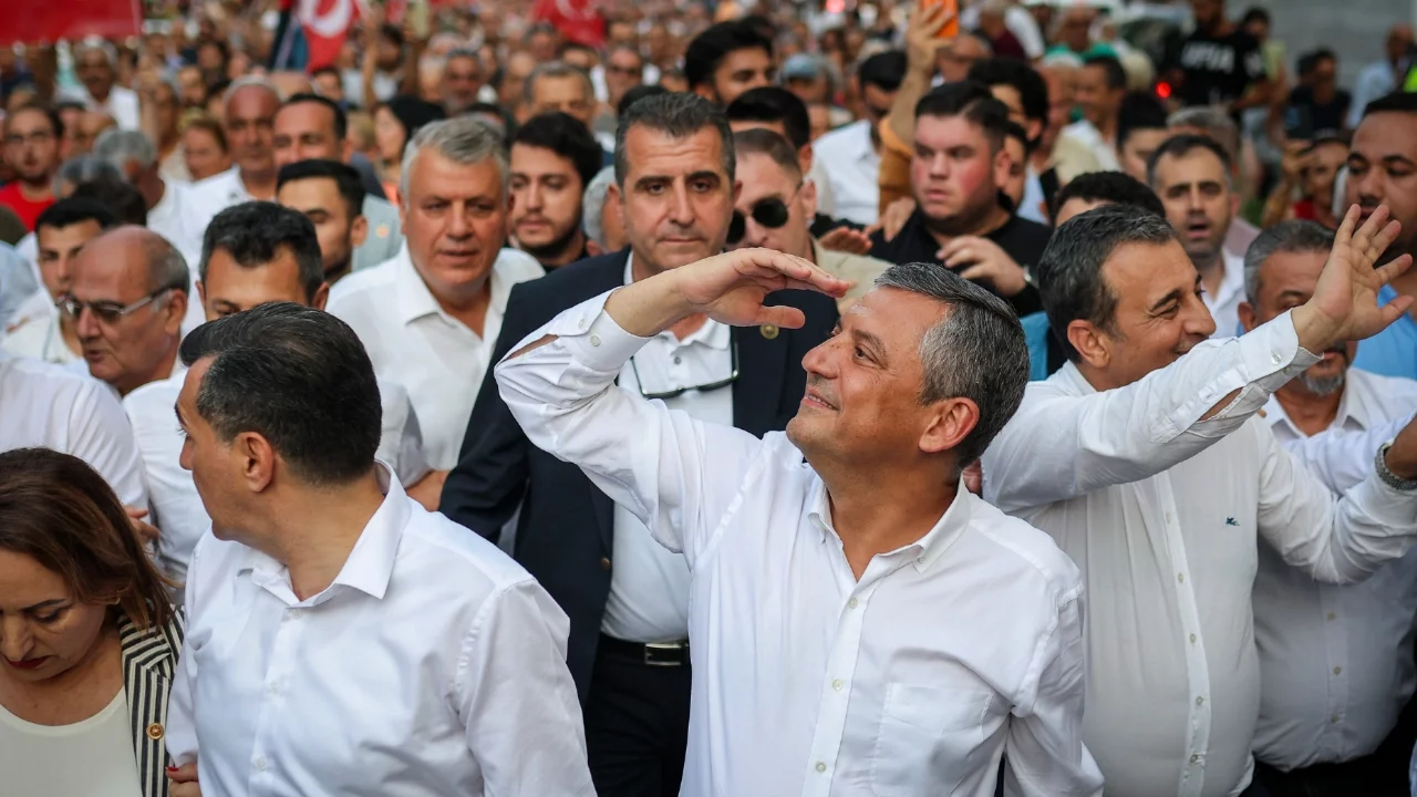 YENİ Parti'nin kurultay tarihi belli oldu