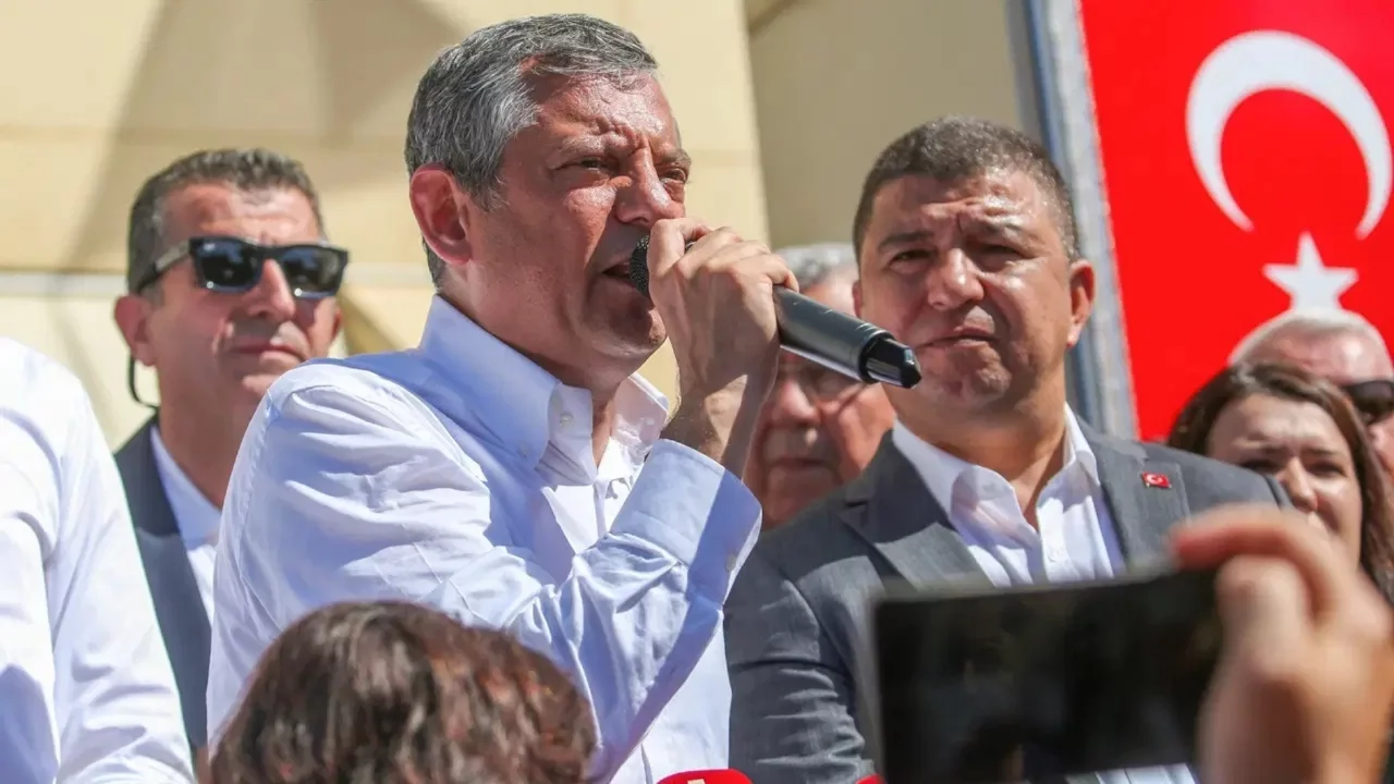 Yeni partinin kuruluşu i&ccedil;in iki tarih belirlendi: Parti ismi i&ccedil;in dikkat &ccedil;eken iddia