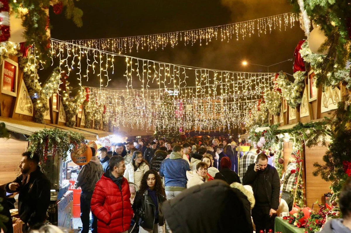 YENİ YIL VE ARALIK PAZARI MUDANYA&rsquo;DA KAPILARINI A&Ccedil;TI