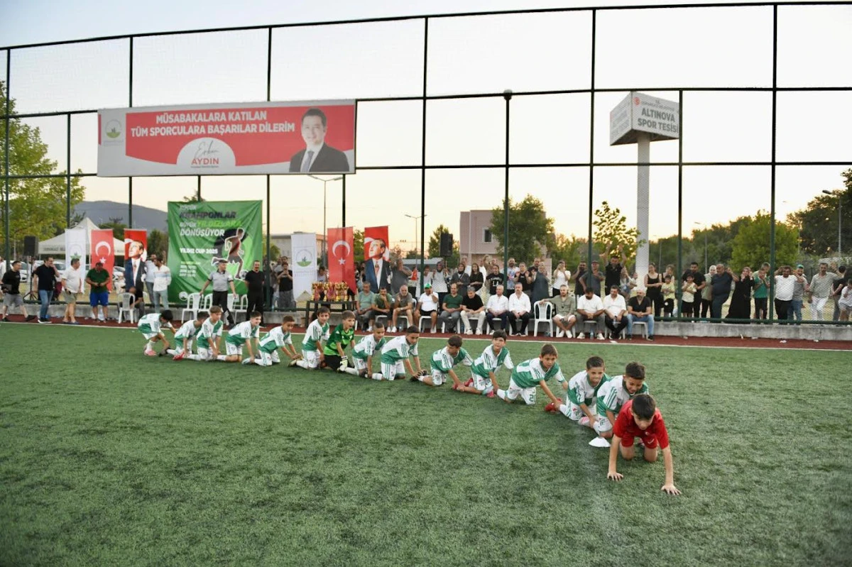 Yıldız Cup 2025 Futbol Turnuvası’nda kupalar sahiplerini buldu